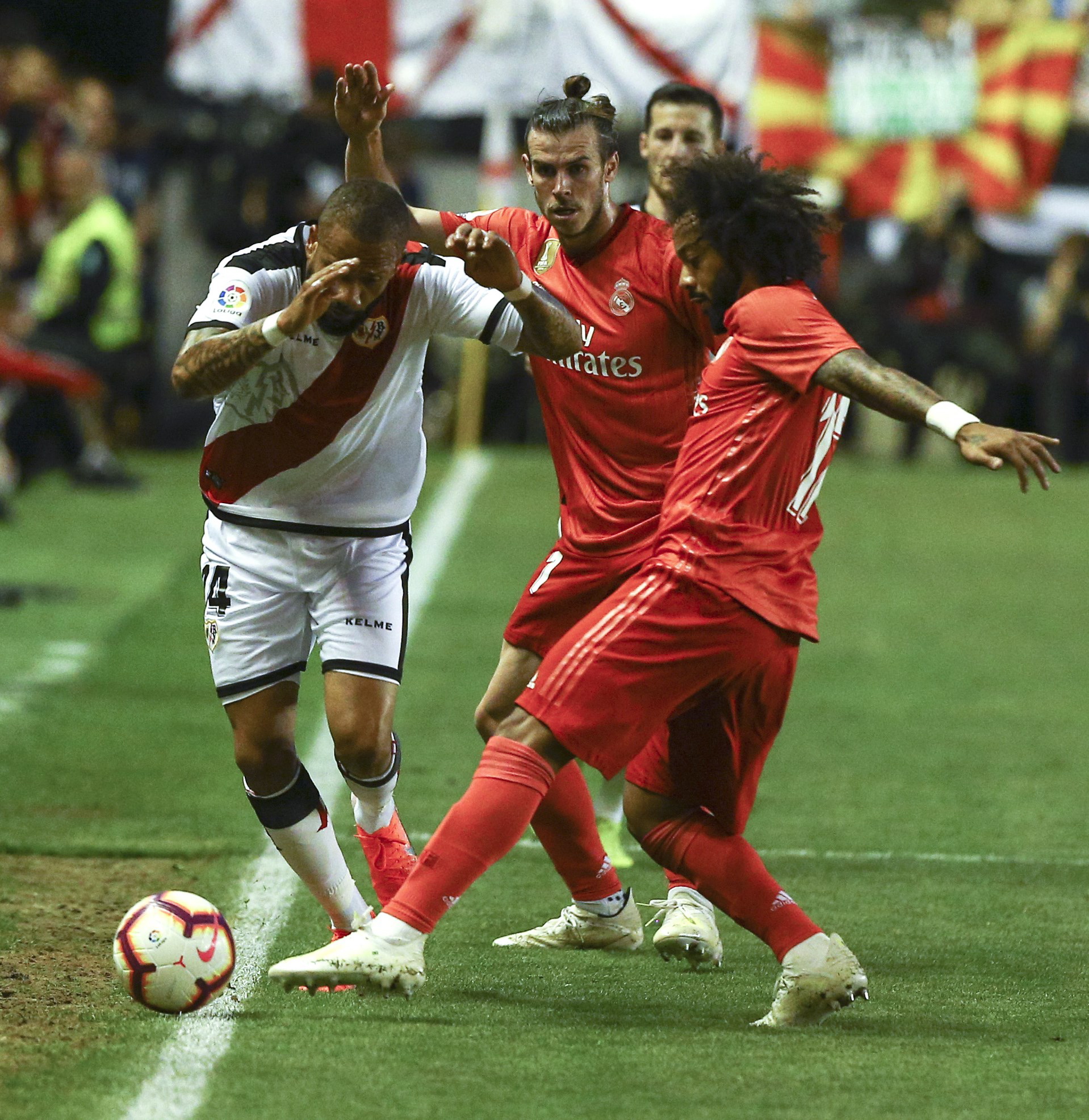 务一度陷入 务一度陷入